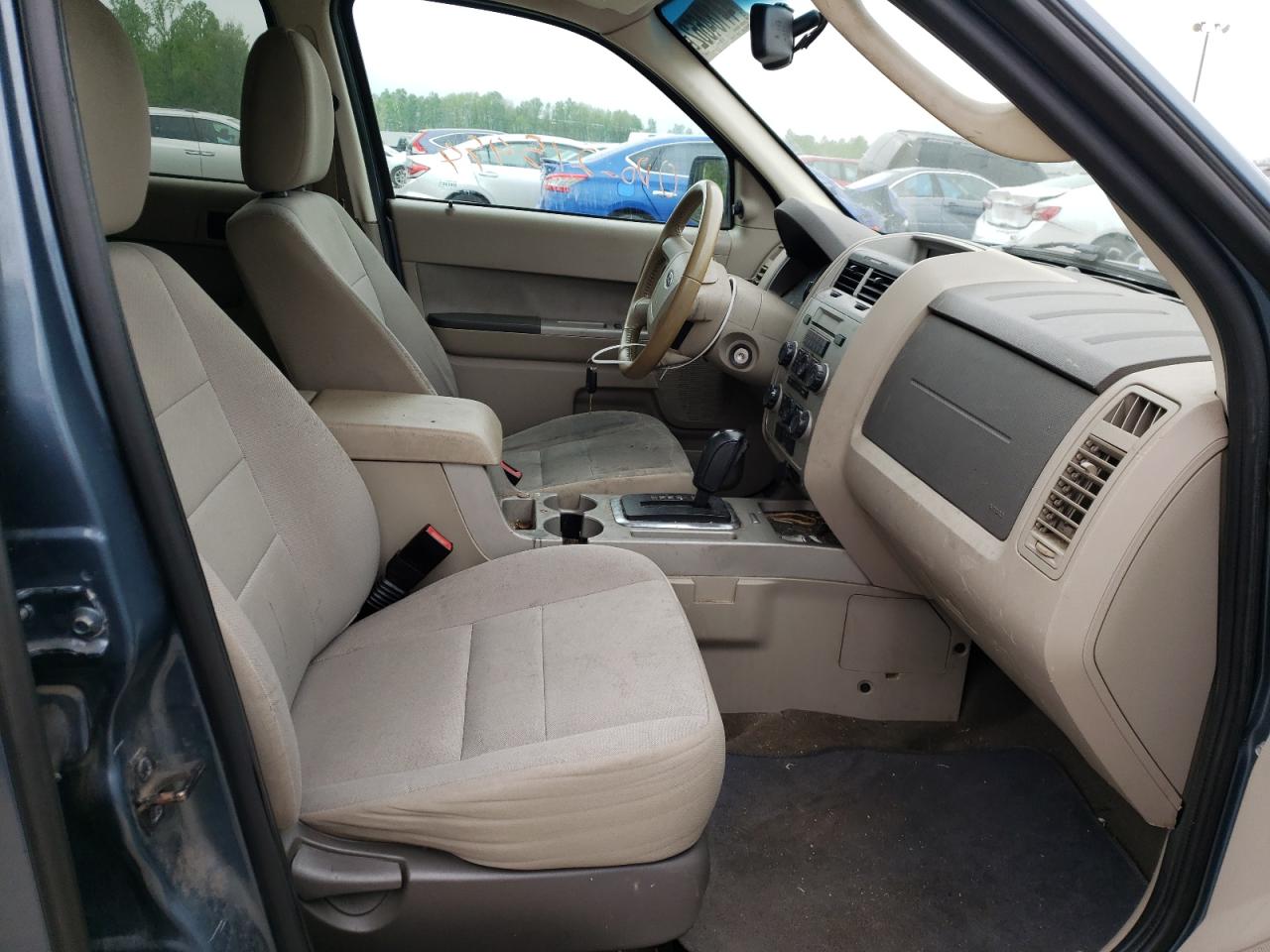 Photo 5 from auction – 2011 FORD ESCAPE XLT with VIN 1FMCU0D78BKA93541