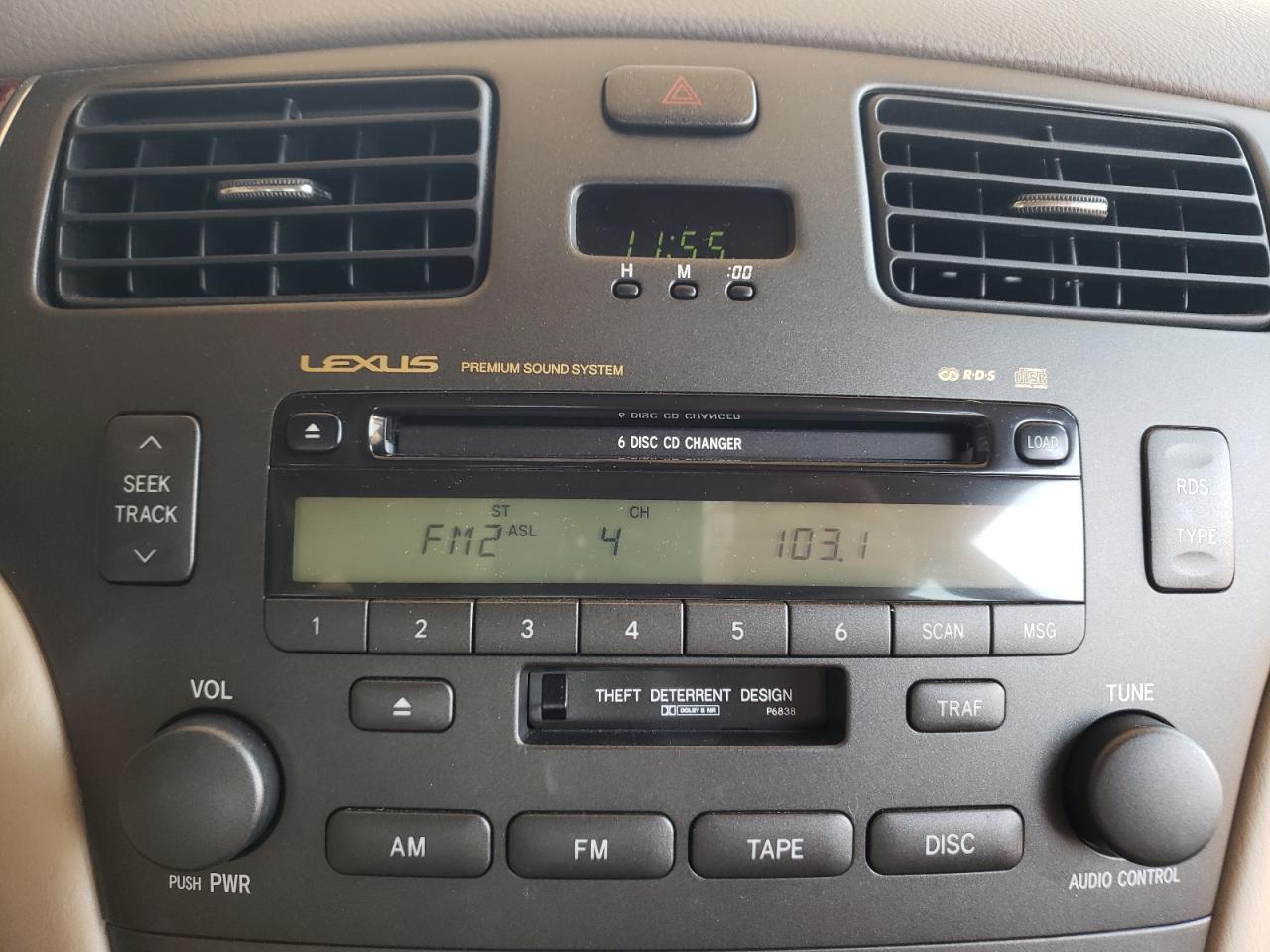 Photo 9 from auction – 2004 LEXUS ES 330 with VIN JTHBA30G645016697