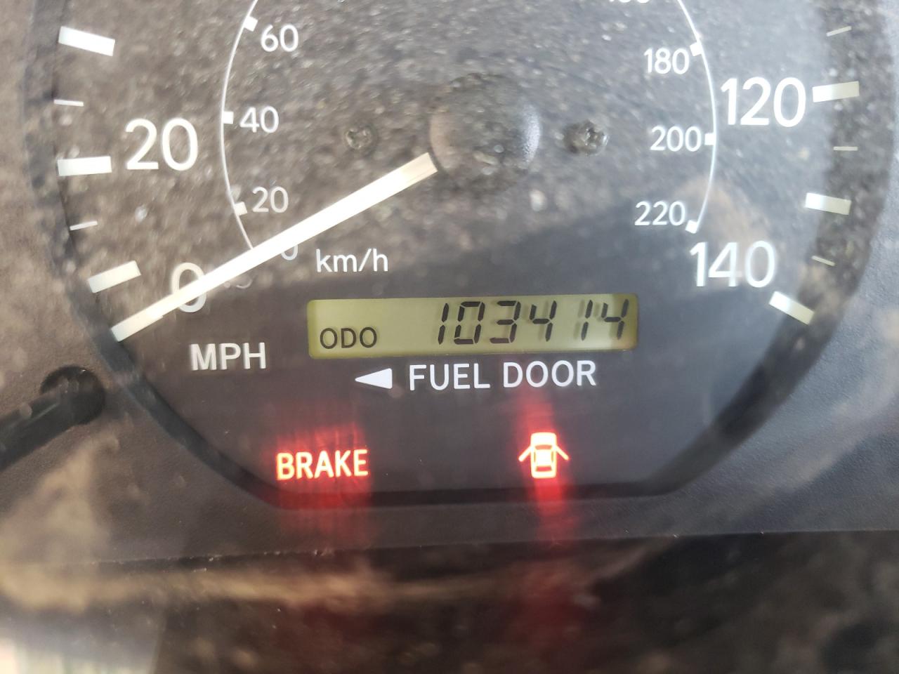 Photo 8 from auction – 2000 TOYOTA CAMRY CE with VIN 4T1BG22K8YU664030