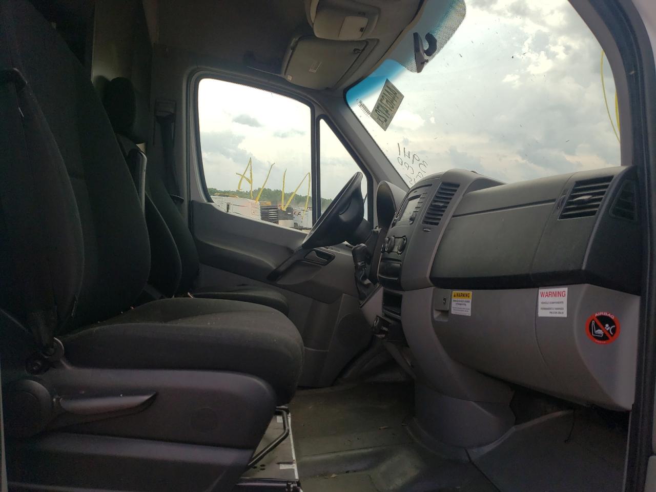 Photo 5 from auction – 2017 FREIGHTLINER SPRINTER 2 with VIN WDYPE8CD2HP573941
