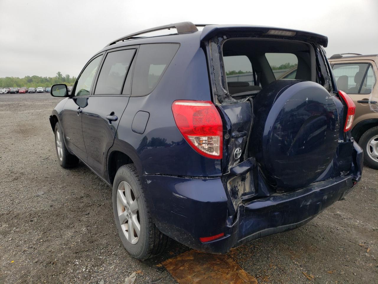 Photo 3 from auction – 2007 TOYOTA RAV4 LIMIT with VIN JTMBD31VX75064455