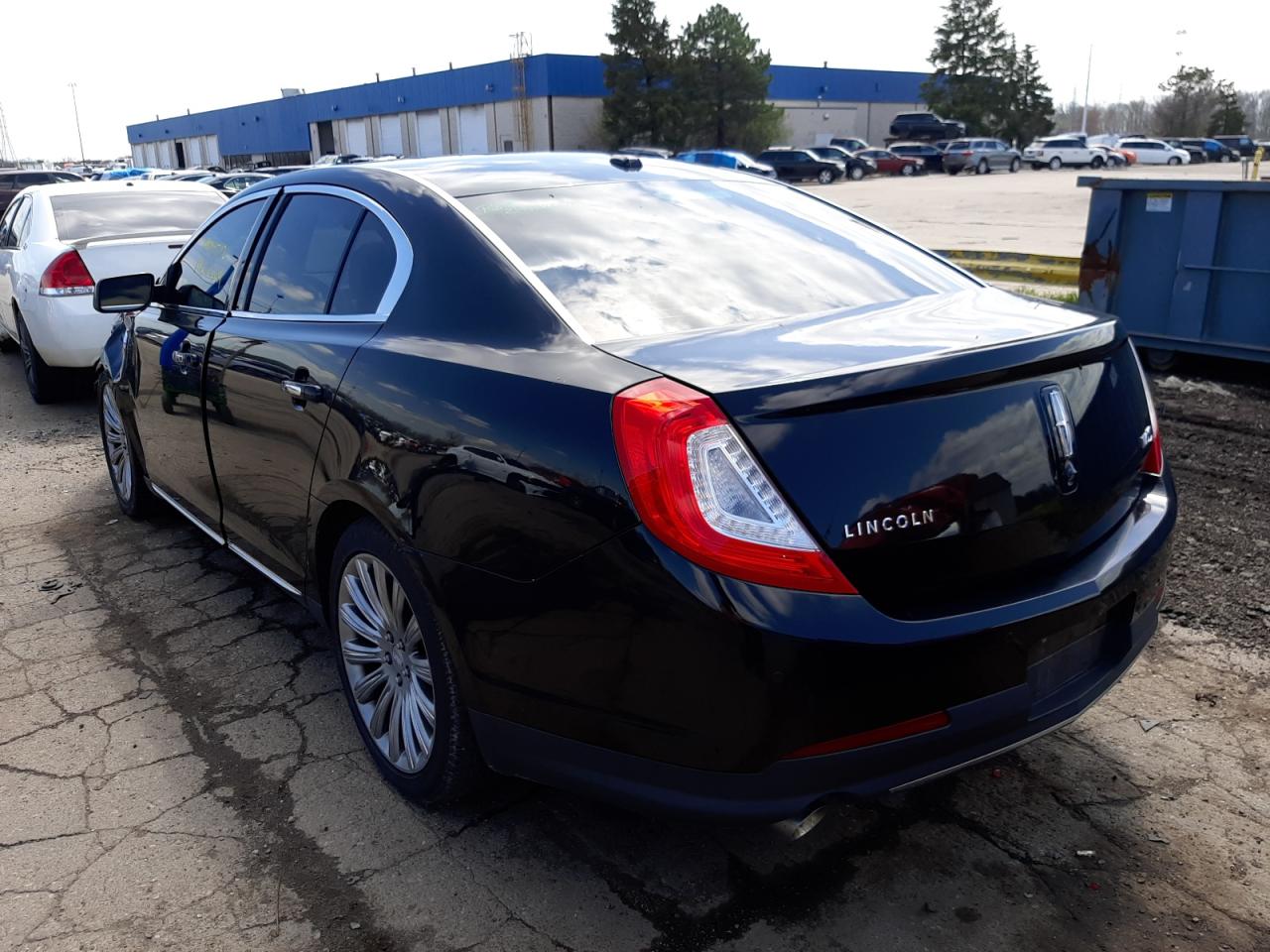 Photo 3 from auction – 2014 LINCOLN MKS with VIN 1LNHL9DKXEG604790