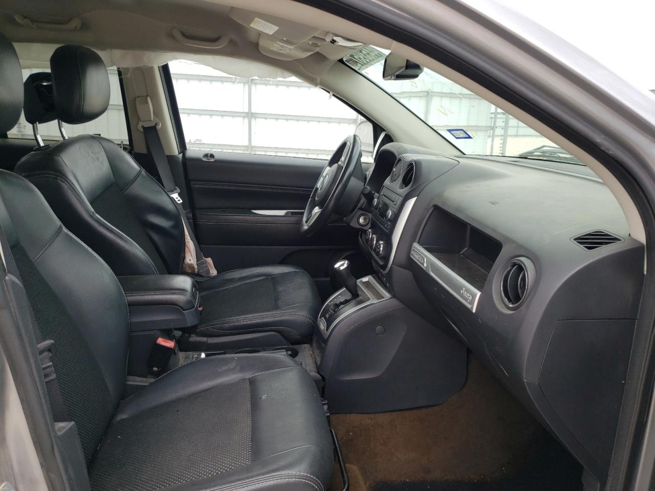 Photo 5 from auction – 2016 JEEP COMPASS LA with VIN 1C4NJDEB3GD637780