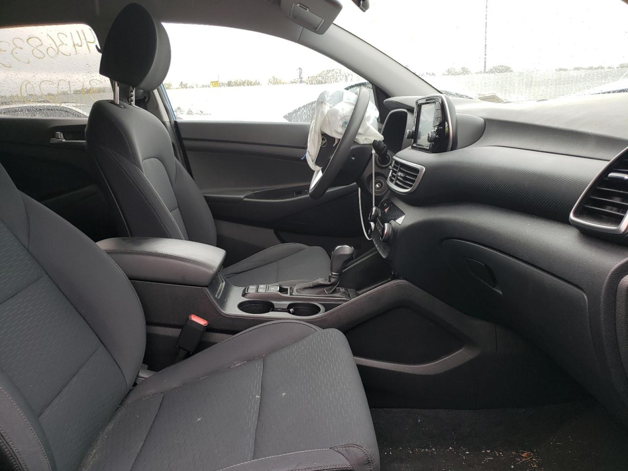Photo 5 from auction – 2019 HYUNDAI TUCSON with VIN KM8J2CA45KU917668