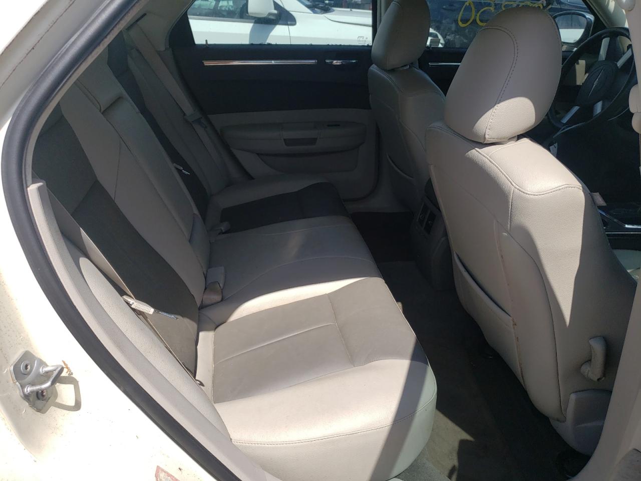 Photo 6 from auction – 2008 CHRYSLER 300 TOURIN with VIN 2C3LA53G28H237231