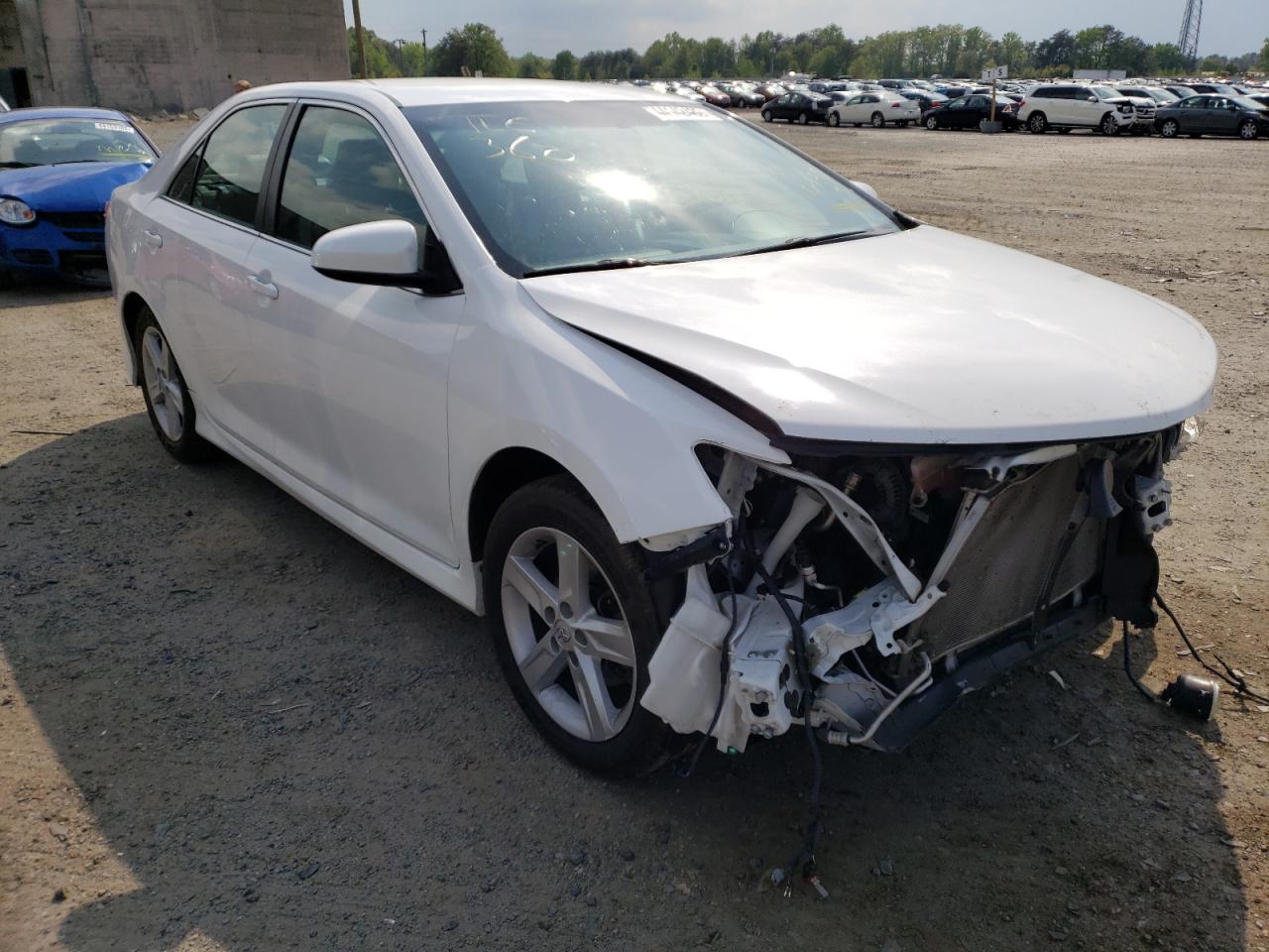 TOYOTA CAMRY L 2014 with VIN 4T1BF1FK3EU801149 - Photo from auction