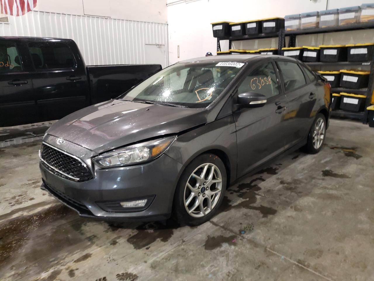 Photo 2 from auction – 2015 FORD FOCUS SE with VIN 1FADP3F2XFL333973