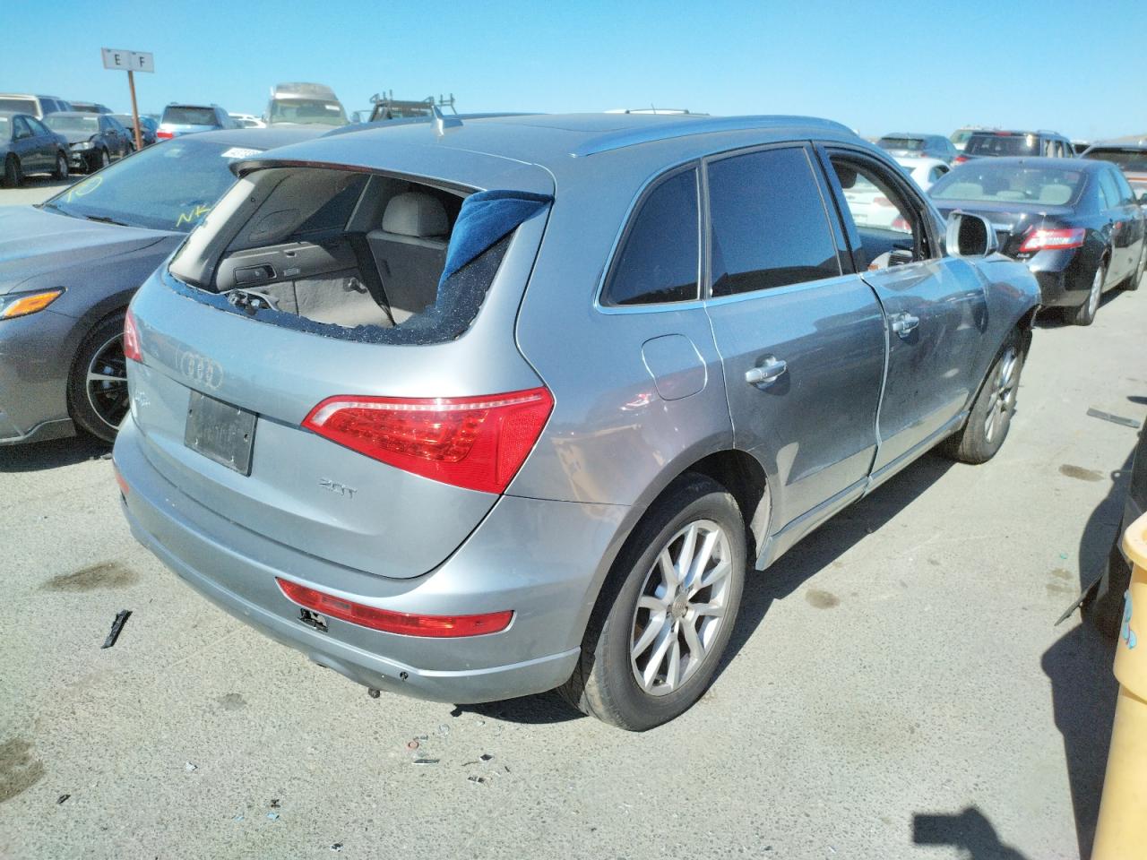 Photo 4 from auction – 2011 AUDI Q5 PREMIUM with VIN WA1LFAFP0BA107112
