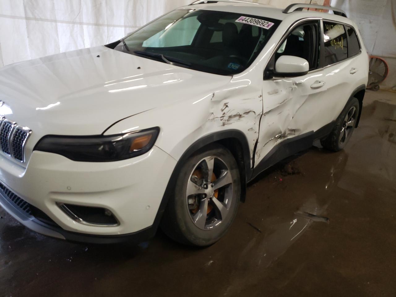 Photo 9 from auction – 2019 JEEP CHEROKEE L with VIN 1C4PJMDNXKD180348