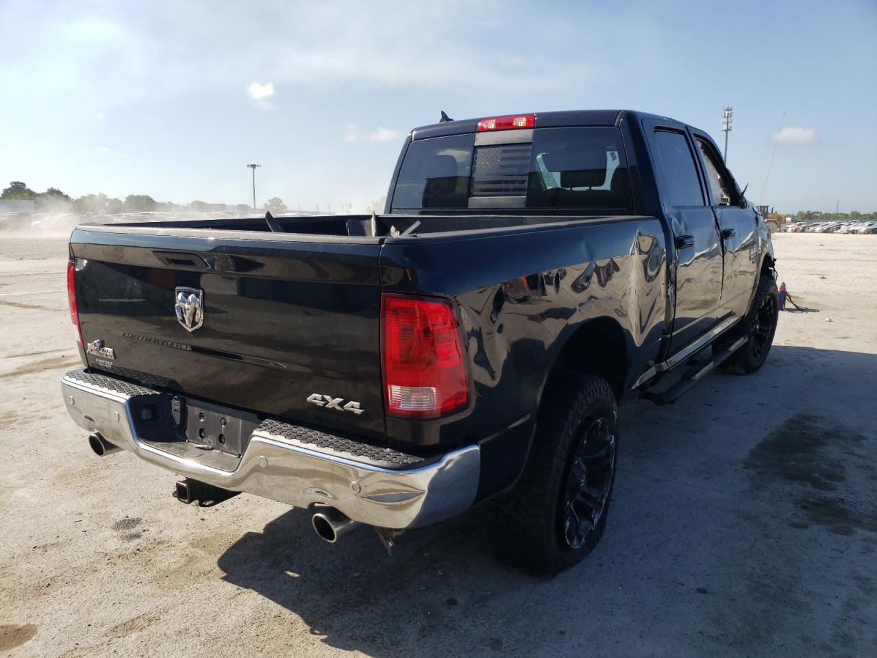 Photo 4 from auction – 2019 RAM 1500 CLASS with VIN 1C6RR7TT0KS712955