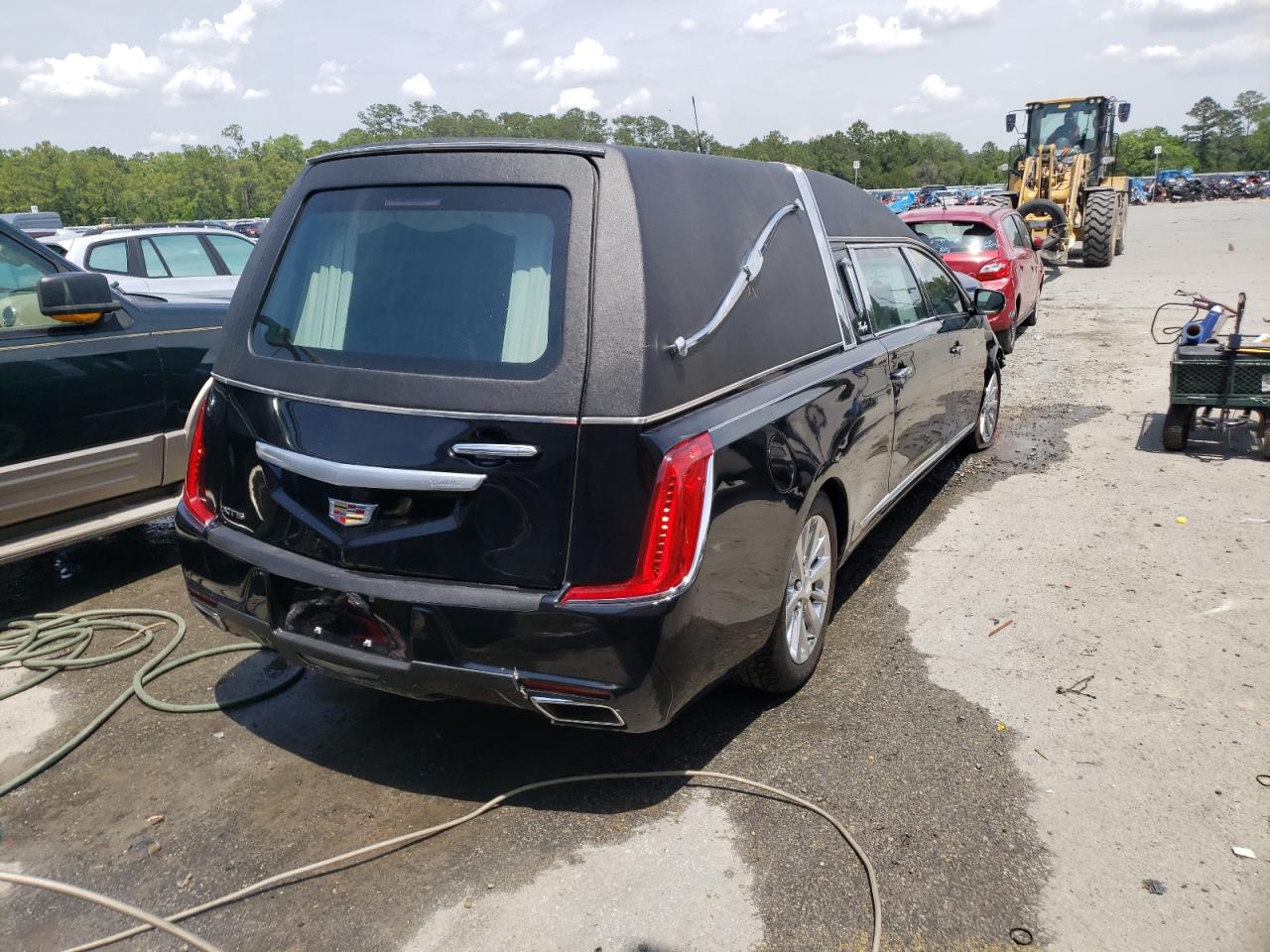 Photo 4 from auction – 2019 CADILLAC XTS FUNERA with VIN 2GEXG7U31K9501227