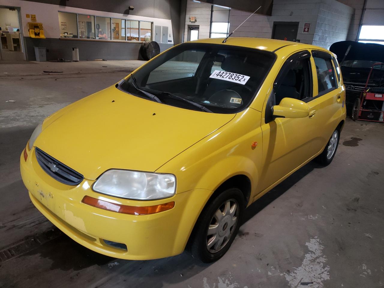 Photo 2 from auction – 2004 CHEVROLET AVEO with VIN KL1TJ62674B143933
