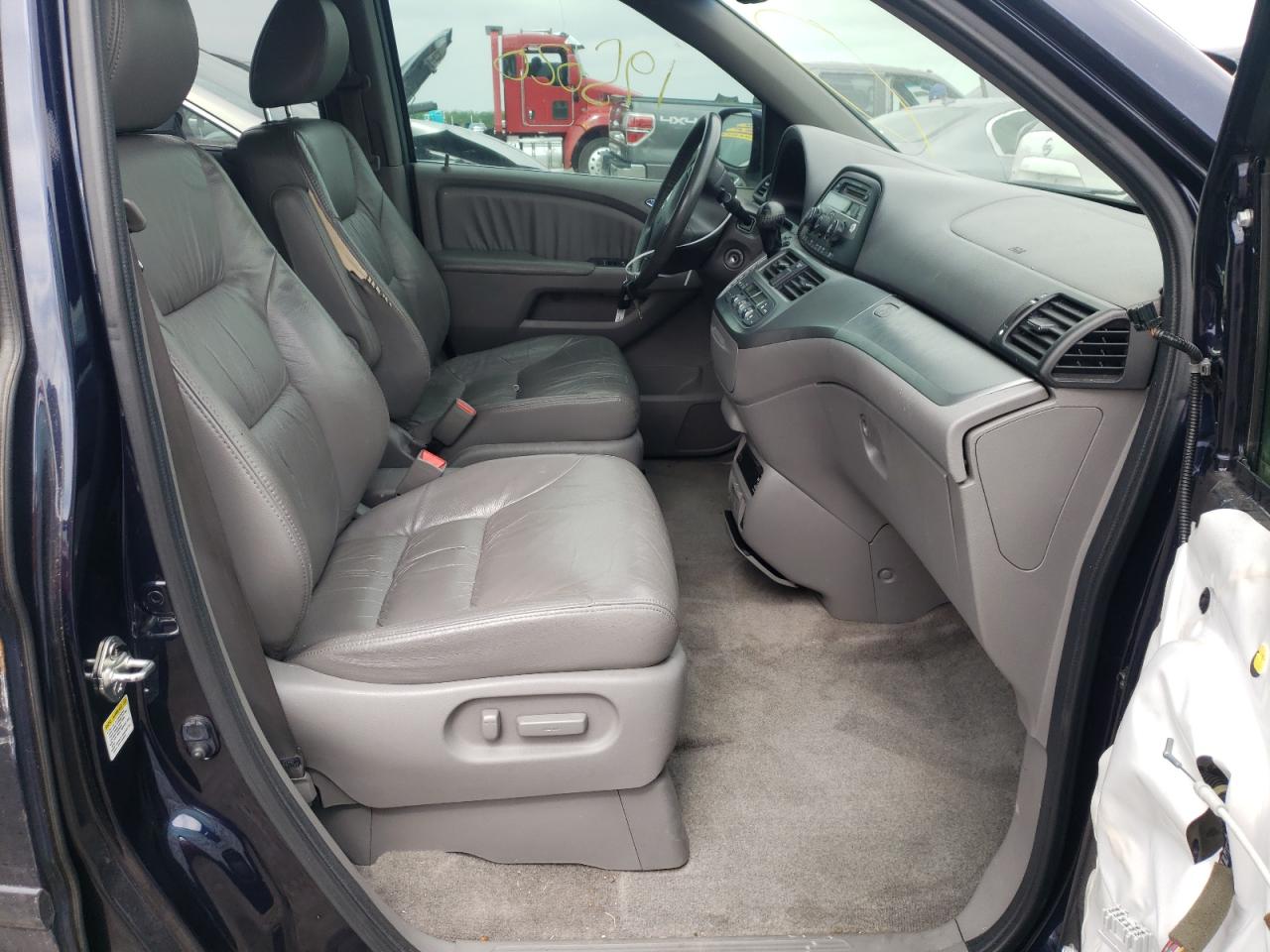Photo 5 from auction – 2008 HONDA ODYSSEY EX with VIN 5FNRL38778B107254