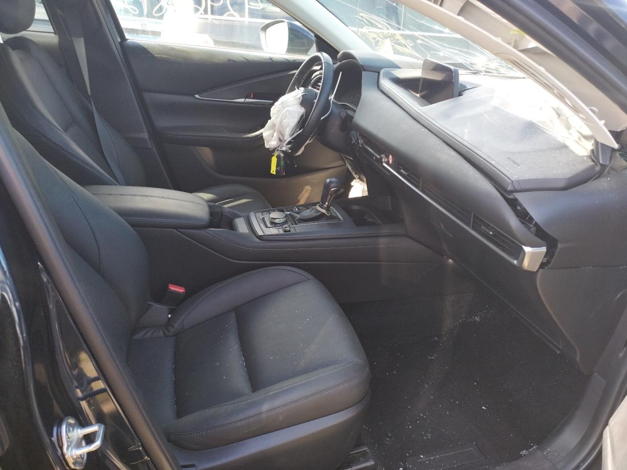 Photo 5 from auction – 2021 MAZDA CX-30 SELE with VIN 3MVDMBBL7MM247753