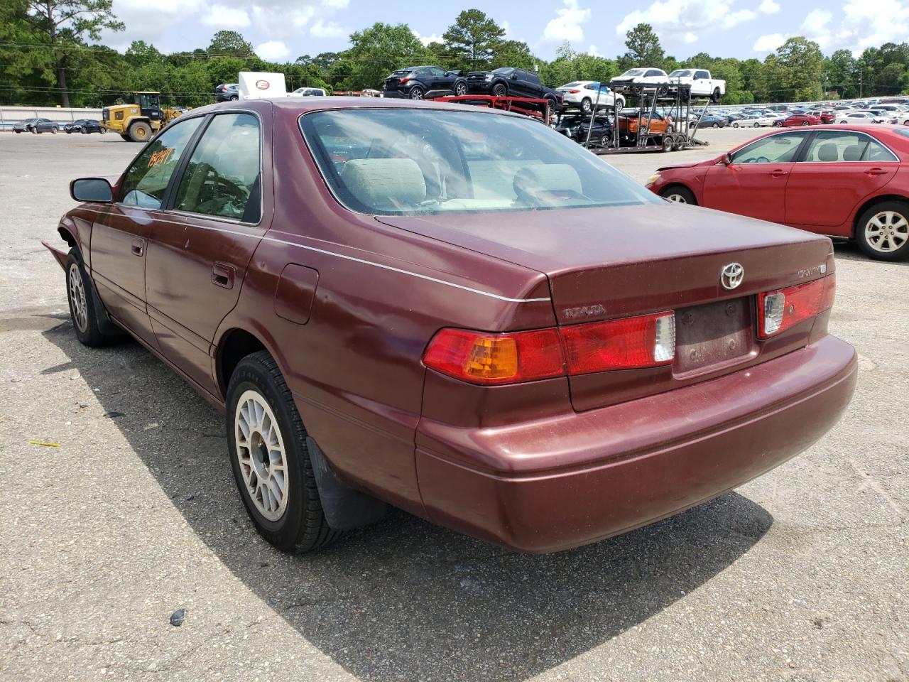 Photo 3 from auction – 2000 TOYOTA CAMRY CE with VIN 4T1BG22K9YU982030