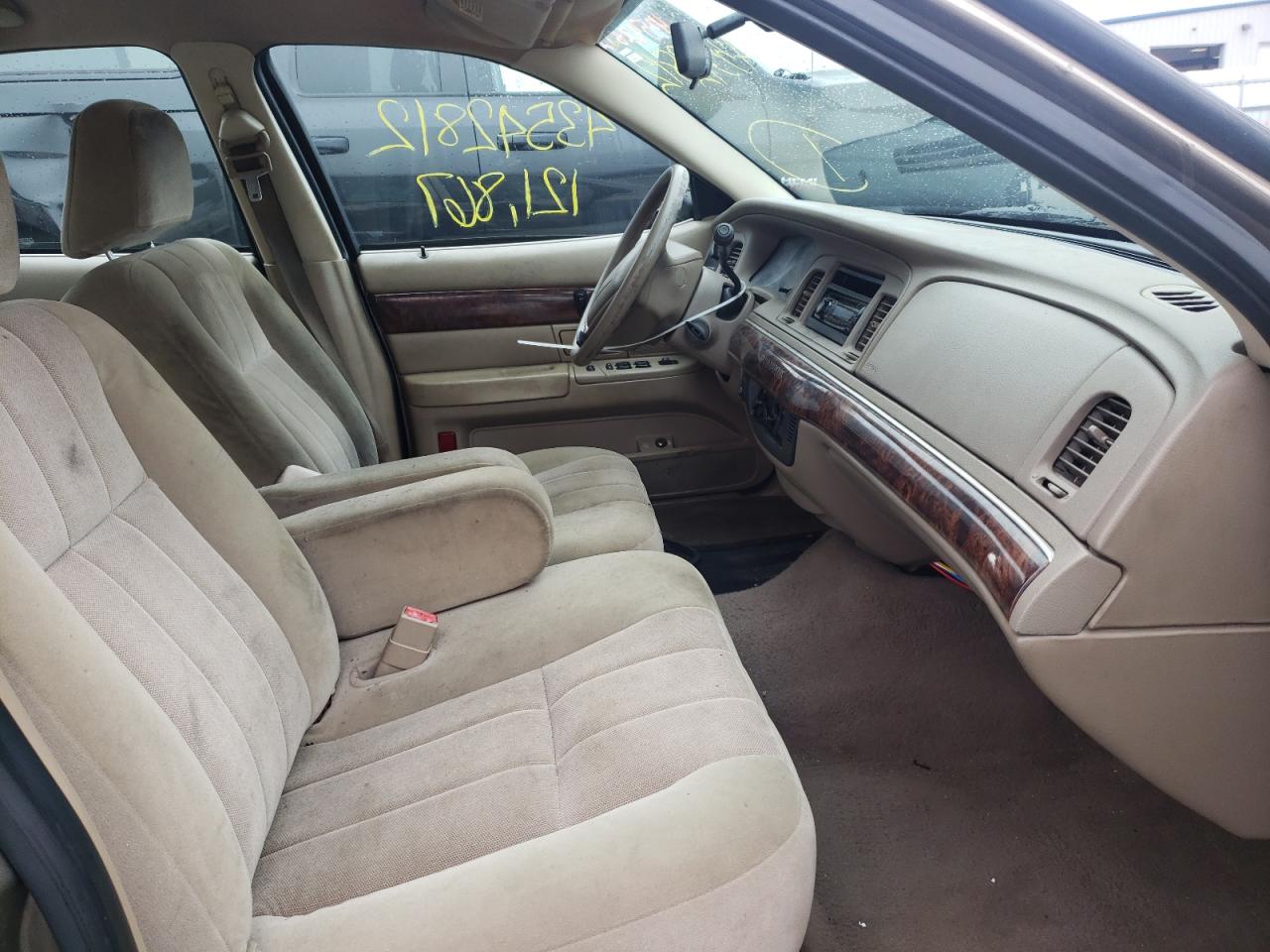 Photo 5 from auction – 2004 MERCURY GRAND MARQ with VIN 2MEFM74W74X665473