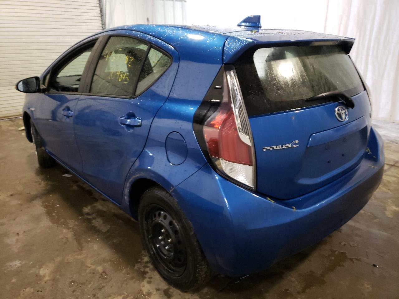 Photo 3 from auction – 2016 TOYOTA PRIUS C with VIN JTDKDTB35G1120810