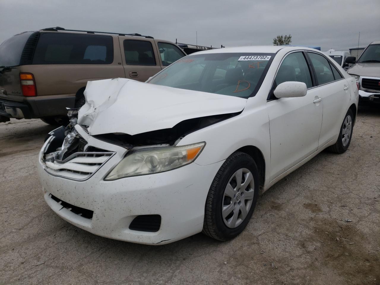 Photo 2 from auction – 2011 TOYOTA CAMRY BASE with VIN 4T1BF3EK1BU651924