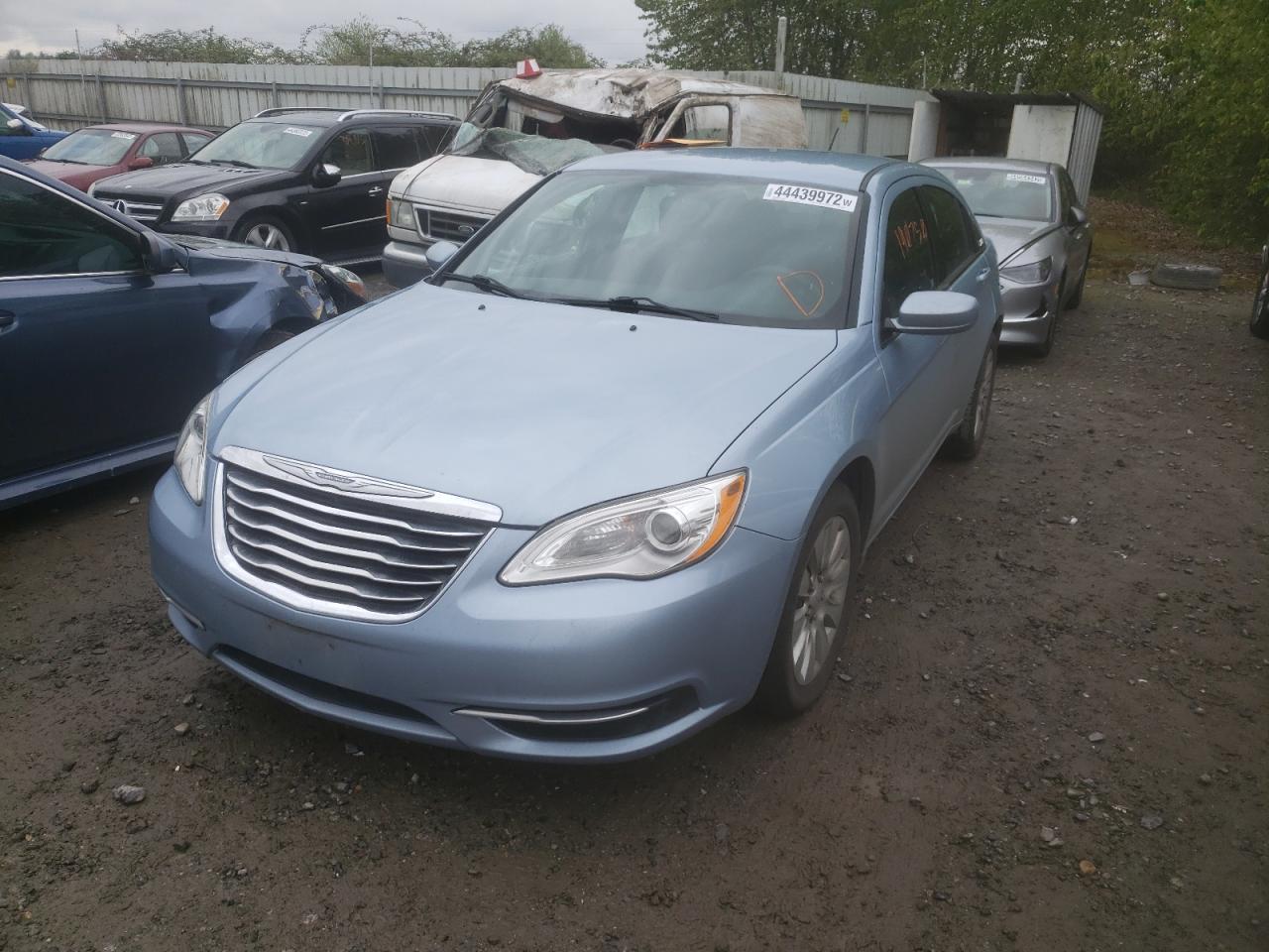 Photo 2 from auction – 2012 CHRYSLER 200 LX with VIN 1C3CCBAB2CN320562