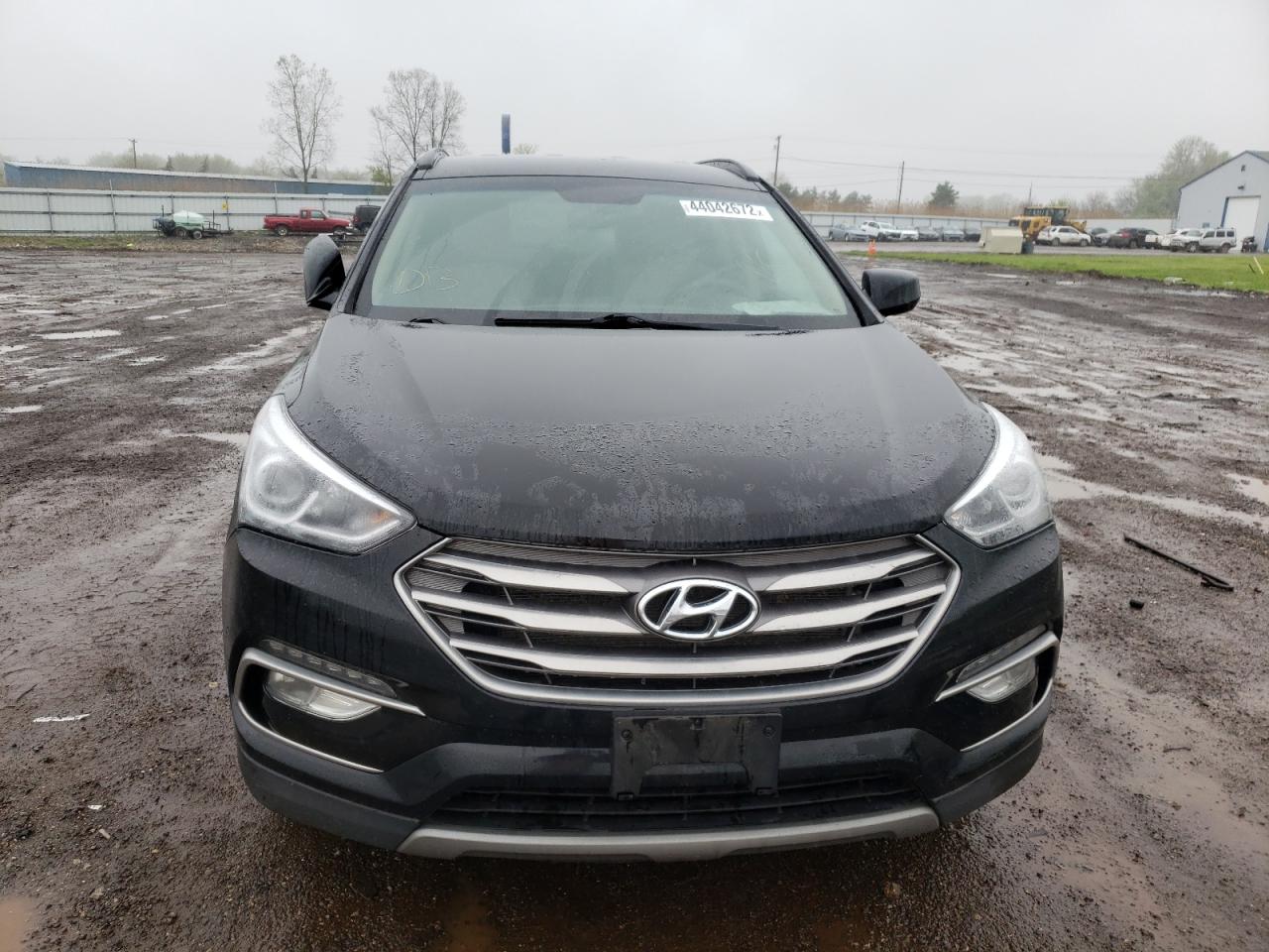Photo 9 from auction – 2017 HYUNDAI SANTA FE S with VIN 5NMZU3LB4HH036067
