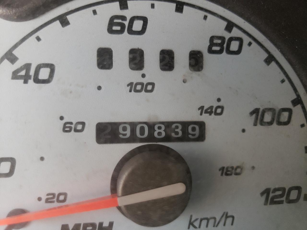 Photo 8 from auction – 2001 FORD EXPLORER S with VIN 1FMYU60E51UA06419