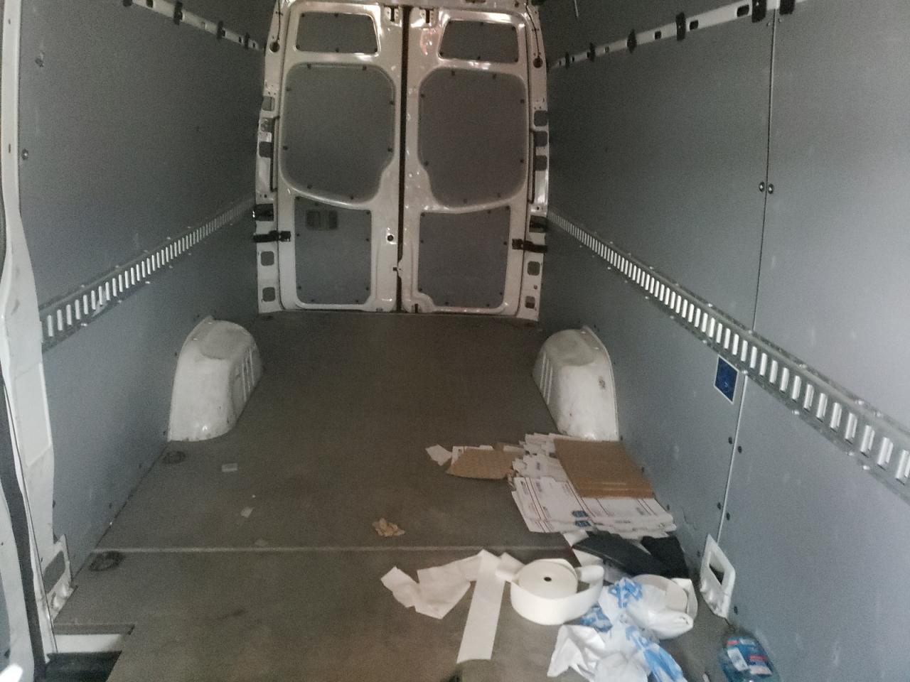 Photo 6 from auction – 2017 FREIGHTLINER SPRINTER 2 with VIN WDYPE8CD2HP573941