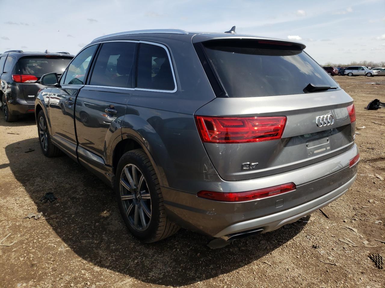 Photo 3 from auction – 2017 AUDI Q7 PRESTIG with VIN WA1VAAF73HD039130