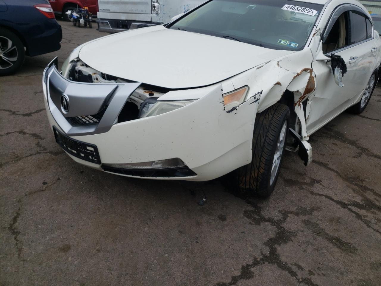 Photo 9 from auction – 2010 ACURA TL with VIN 19UUA8F51AA012137