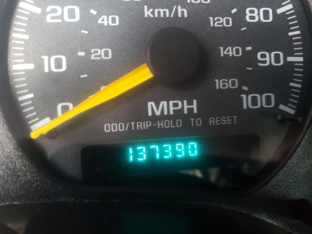 Photo 8 from auction – 1998 CHEVROLET BLAZER with VIN 1GNDT13W2W2172565