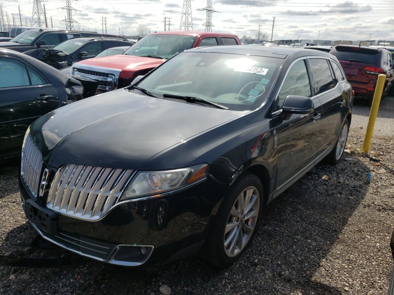 LINCOLN MKT 2010 with VIN 2LMHJ5AT7ABJ20688 - Photo from auction