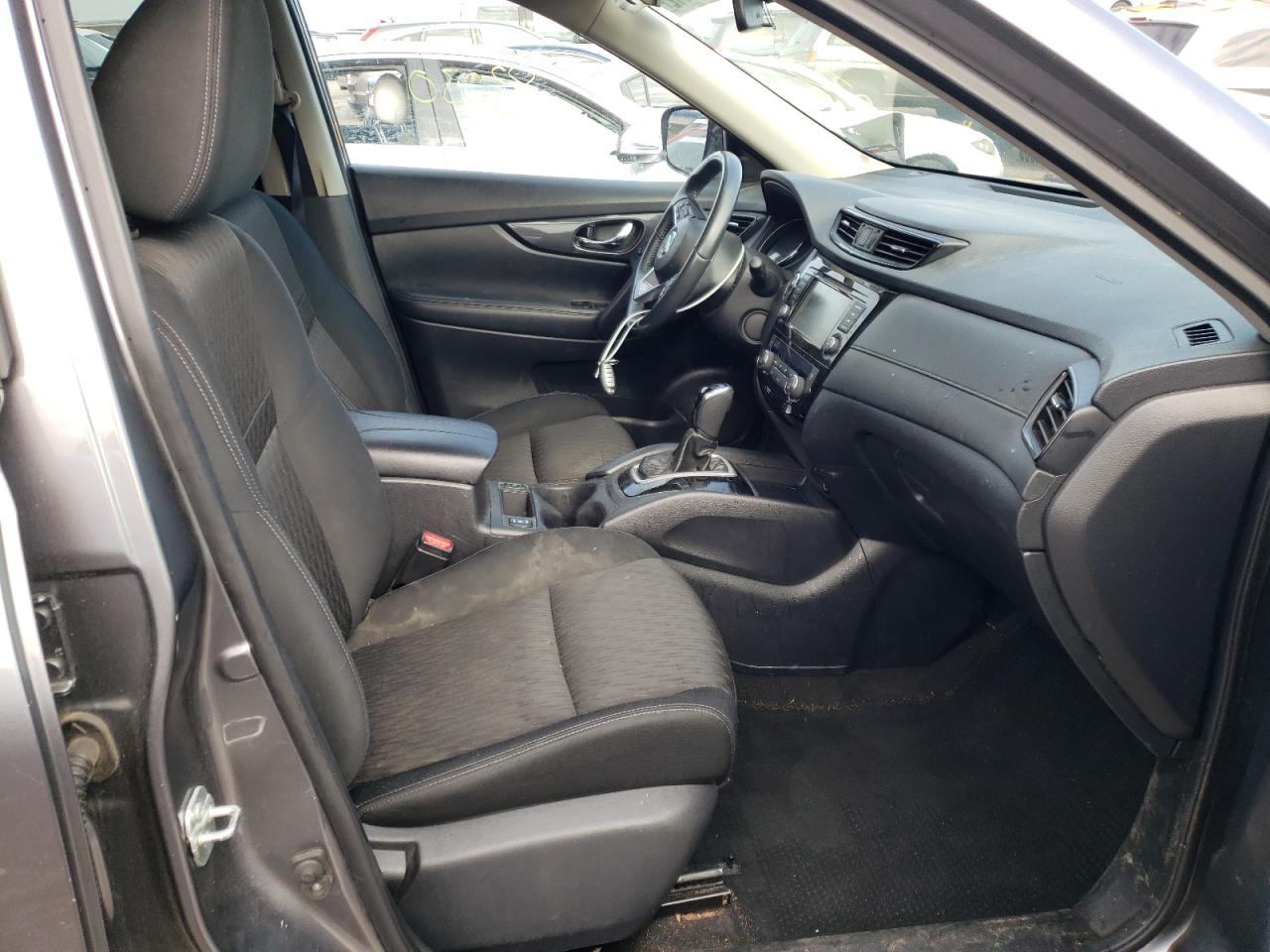 Photo 5 from auction – 2018 NISSAN ROGUE S with VIN KNMAT2MTXJP559043