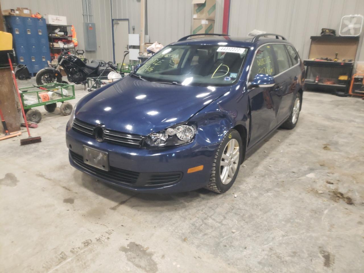 Photo 2 from auction – 2014 VOLKSWAGEN JETTA TDI with VIN 3VWPL7AJ3EM601412