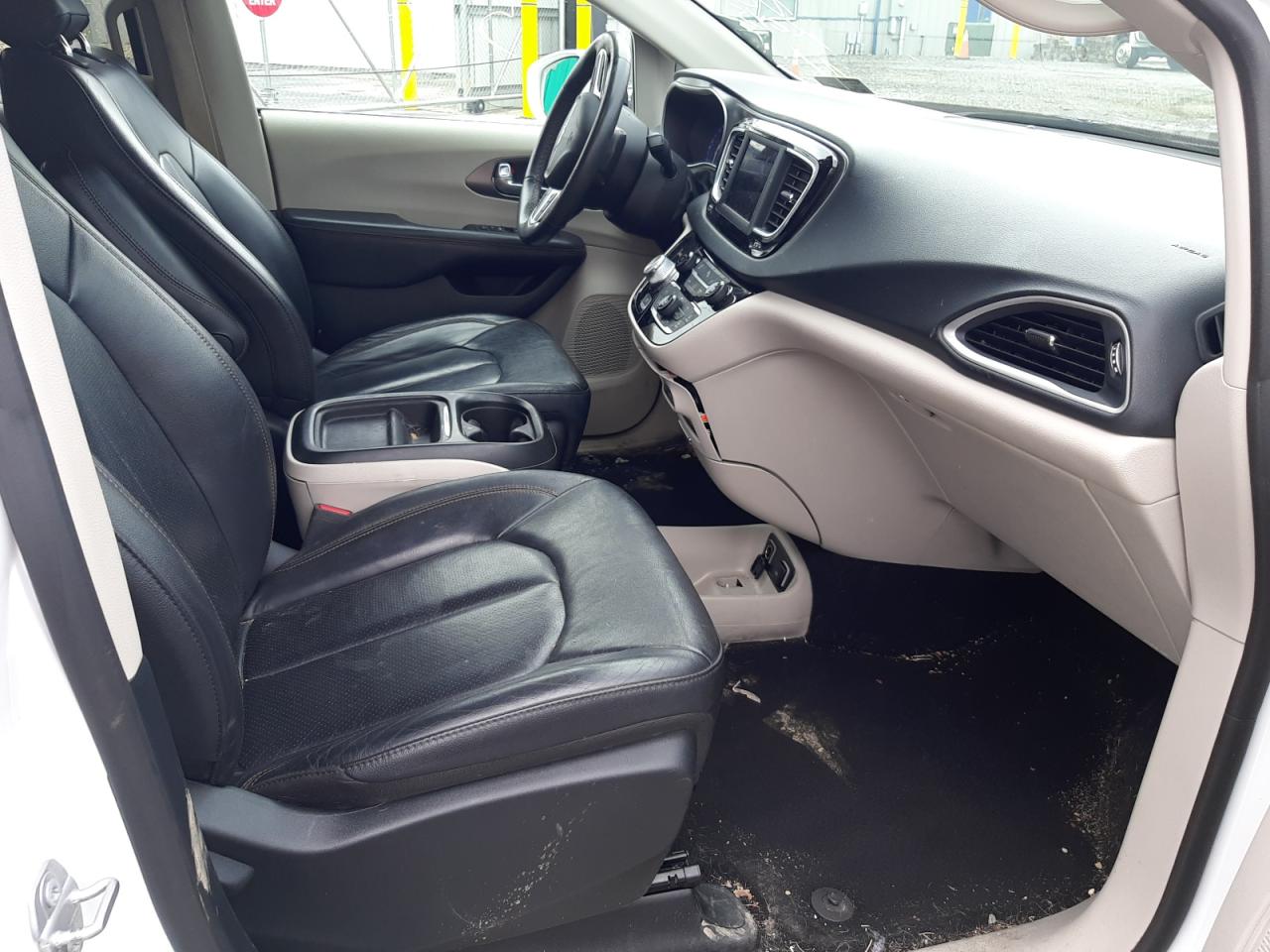 Foto 5 de la subasta – 2020 CHRYSLER PACIFICA T con VIN 2C4RC1BG1LR142480