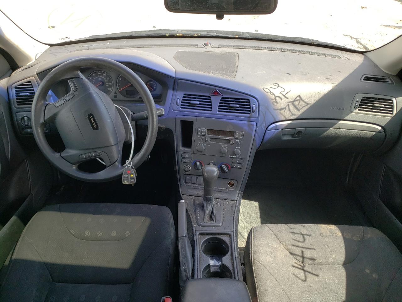 Photo 10 from auction – 2002 VOLVO V70 with VIN YV1SW61R522229332