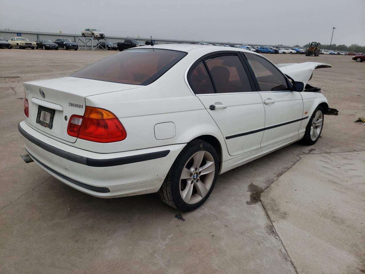 Photo 4 from auction – 2000 BMW 328 I with VIN WBAAM5343YFR19923