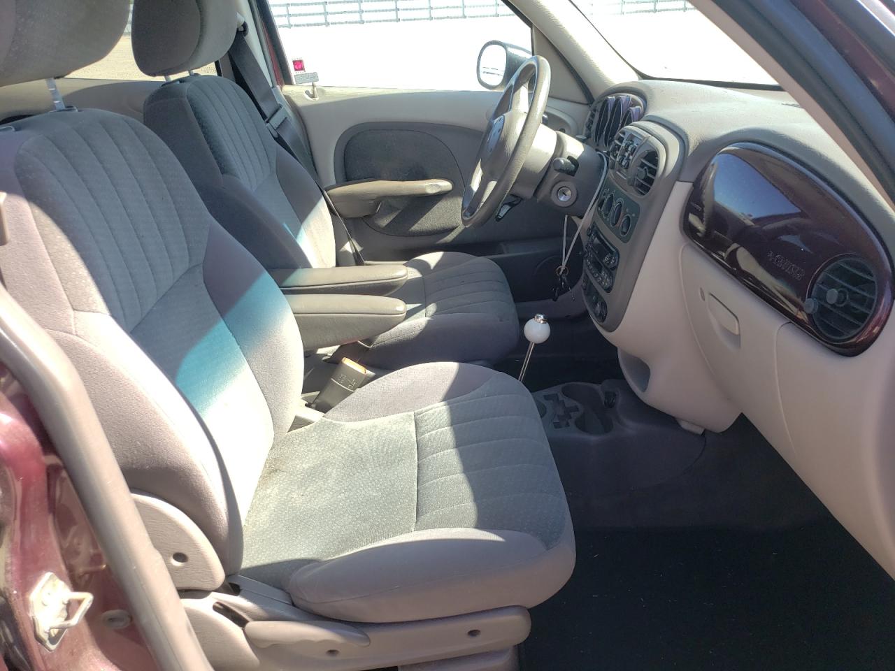 Photo 5 from auction – 2003 CHRYSLER PT CRUISER with VIN 3C4FY58B63T511080