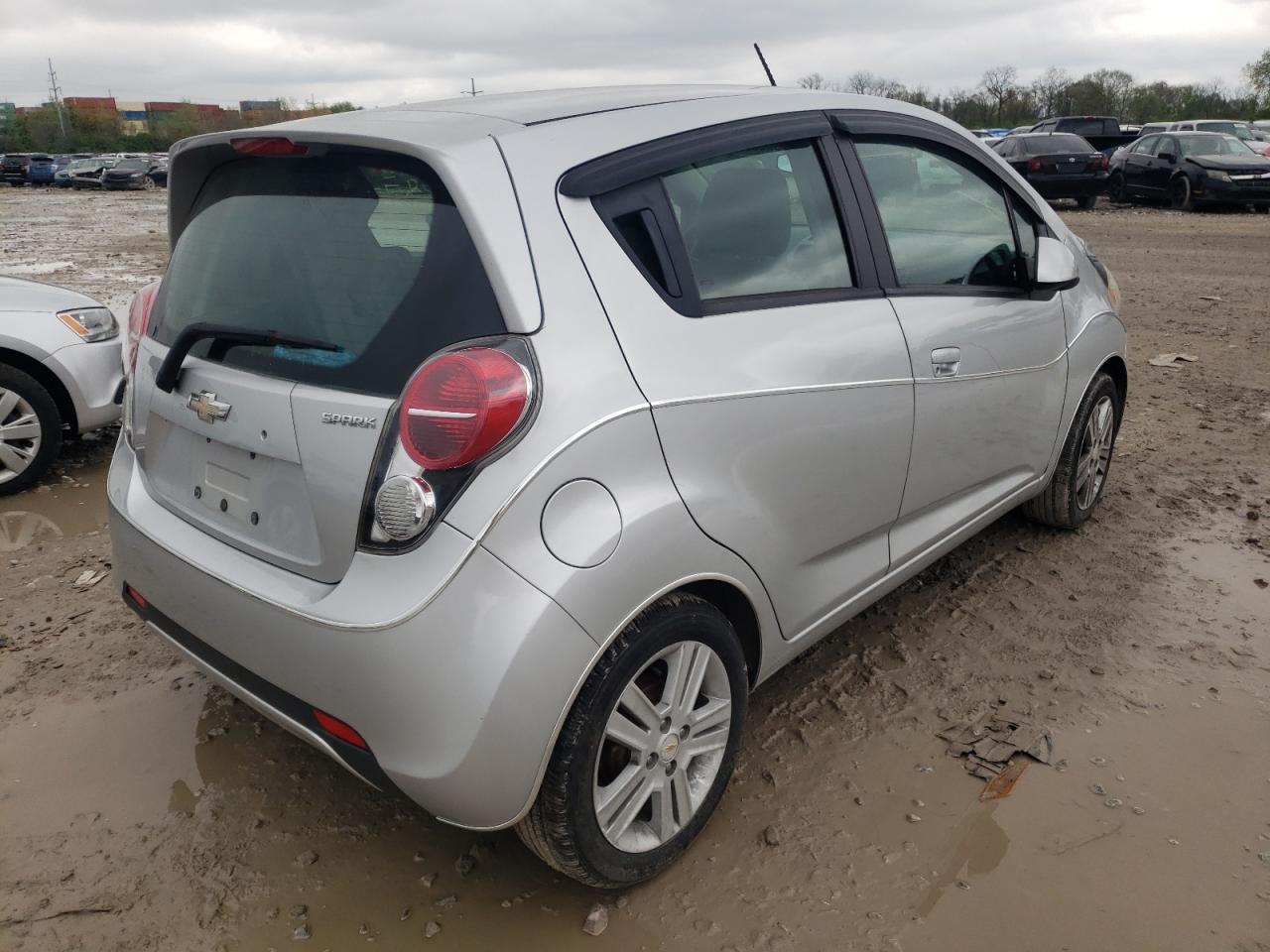 Photo 4 from auction – 2013 CHEVROLET SPARK 1LT with VIN KL8CD6S94DC592208