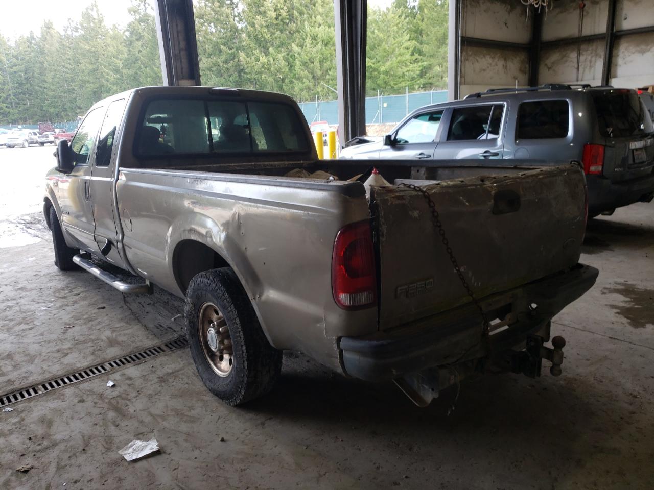 Photo 3 from auction – 2002 FORD F250 SUPER with VIN 1FTNX20F52EB07018