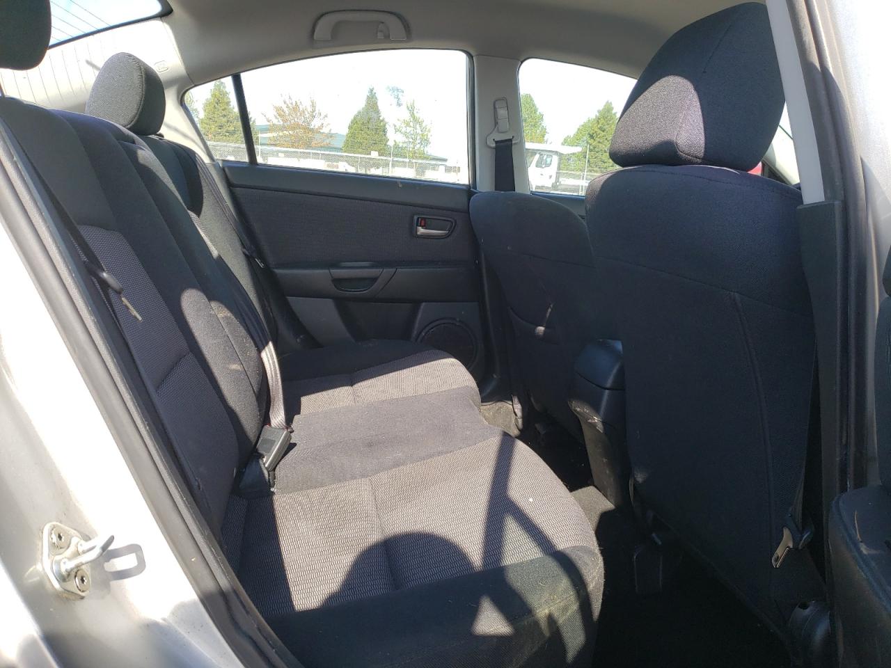 Photo 6 from auction – 2007 MAZDA 3 I with VIN JM1BK32F571753159