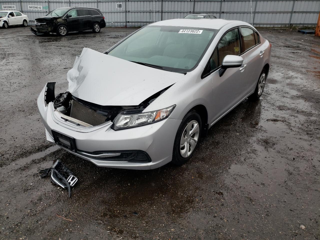 Photo 2 from auction – 2015 HONDA CIVIC LX with VIN 2HGFB2F40FH043320