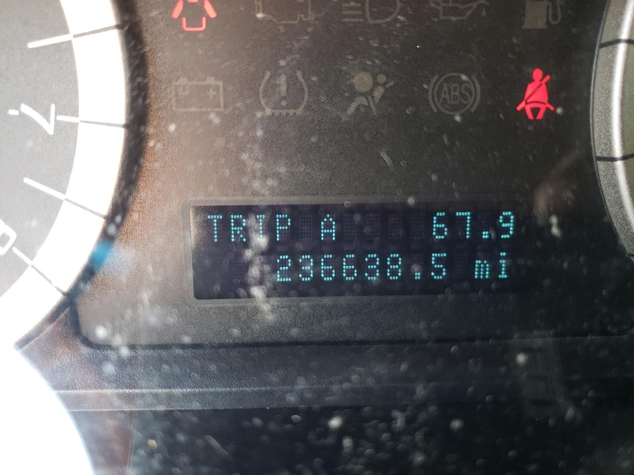 Photo 8 from auction – 2011 FORD ESCAPE XLT with VIN 1FMCU0DG5BKC70420