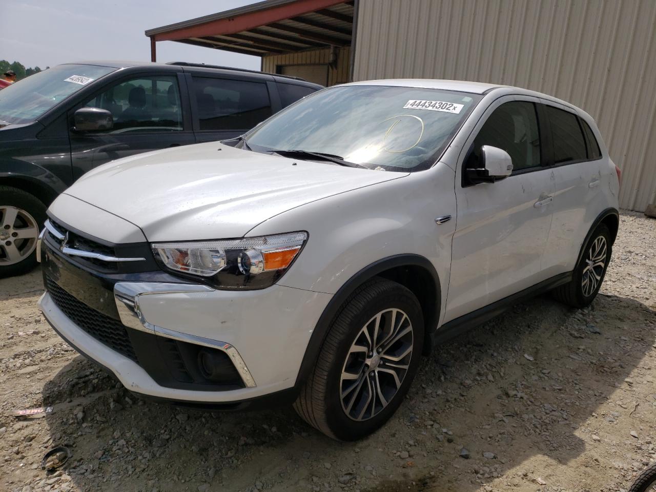 Photo 2 from auction – 2019 MITSUBISHI OUTLANDER with VIN JA4AP3AU5KU001296