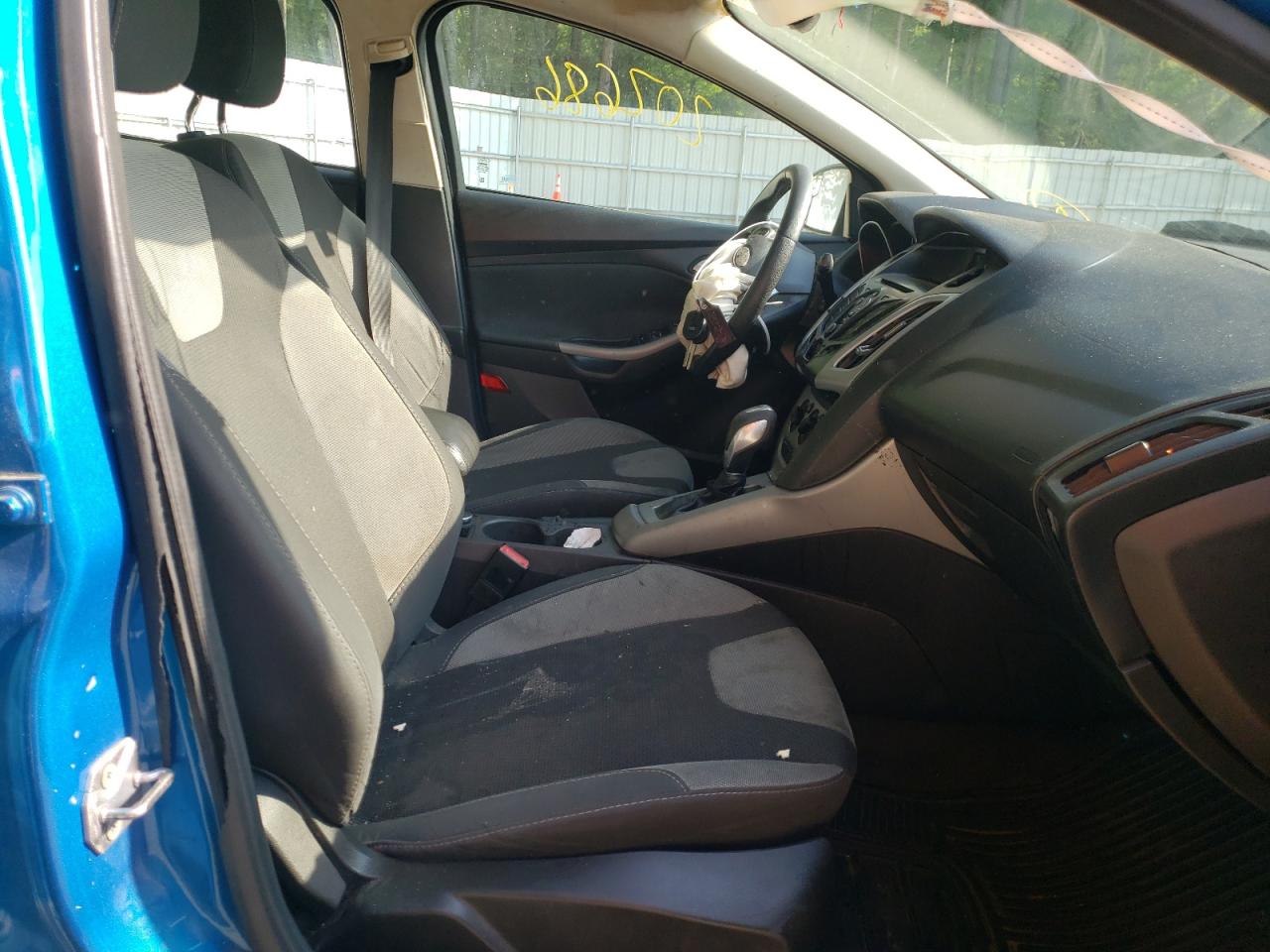Photo 5 from auction – 2012 FORD FOCUS with VIN 1FAHP3F22CL230656