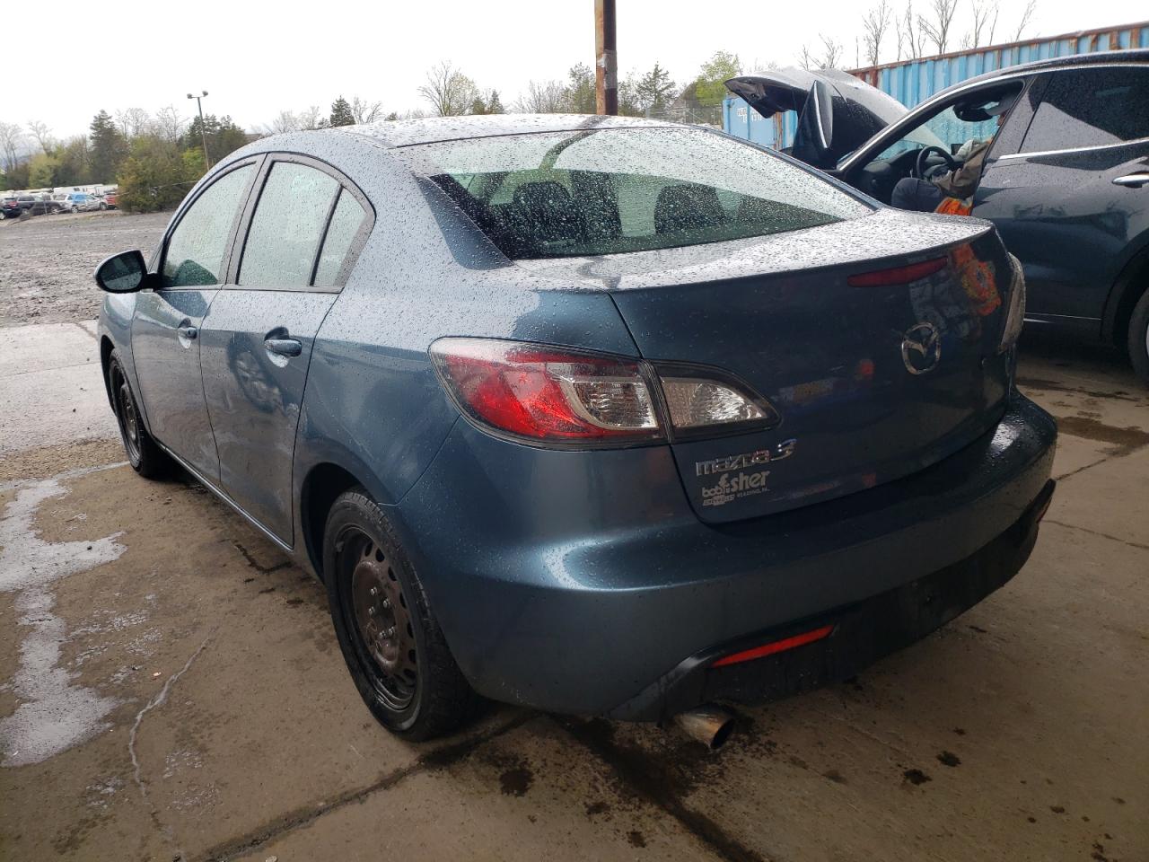Photo 3 from auction – 2011 MAZDA 3 I with VIN JM1BL1UF8B1420056