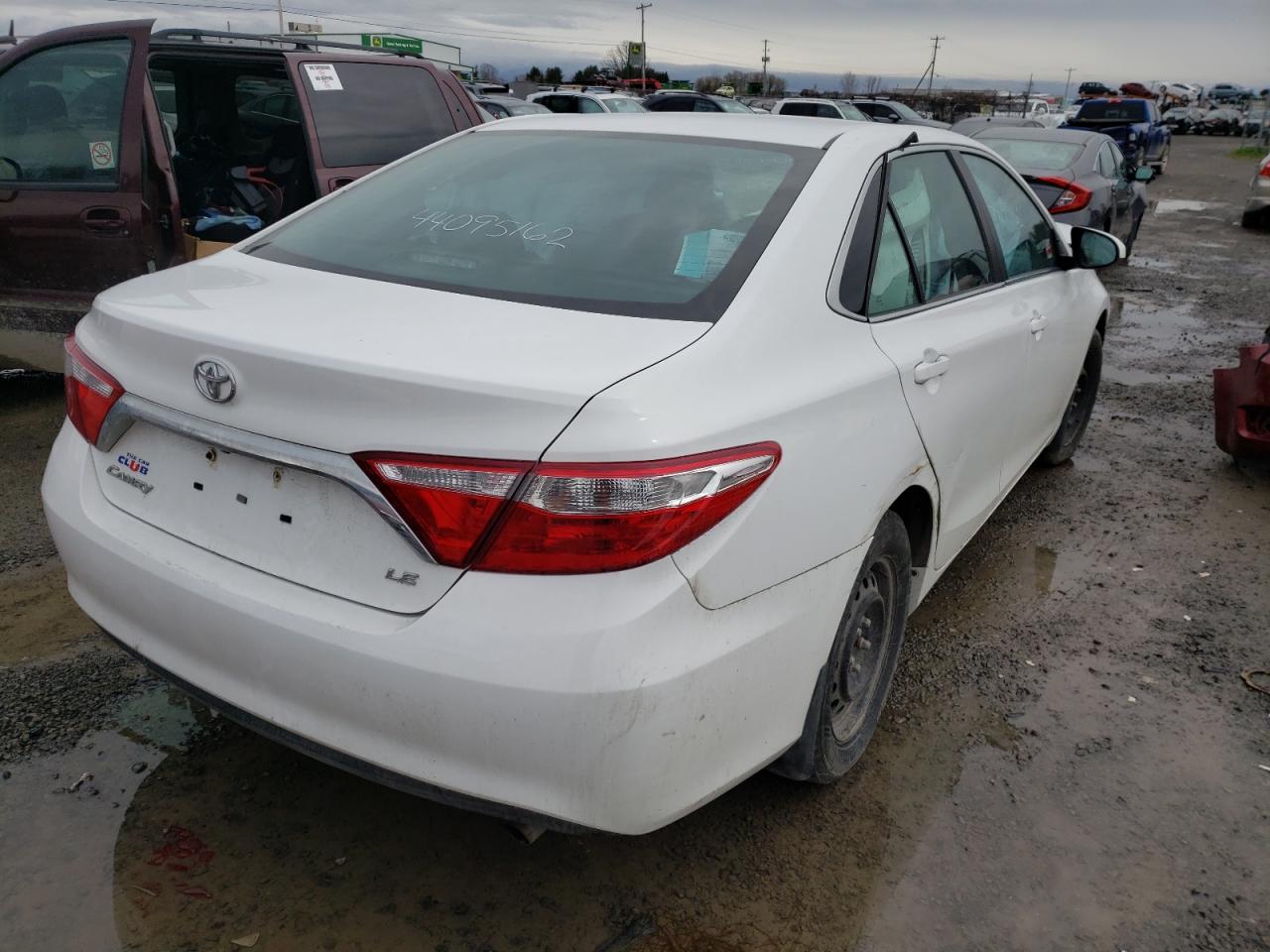 Photo 4 from auction – 2017 TOYOTA CAMRY LE with VIN 4T1BF1FK5HU770474