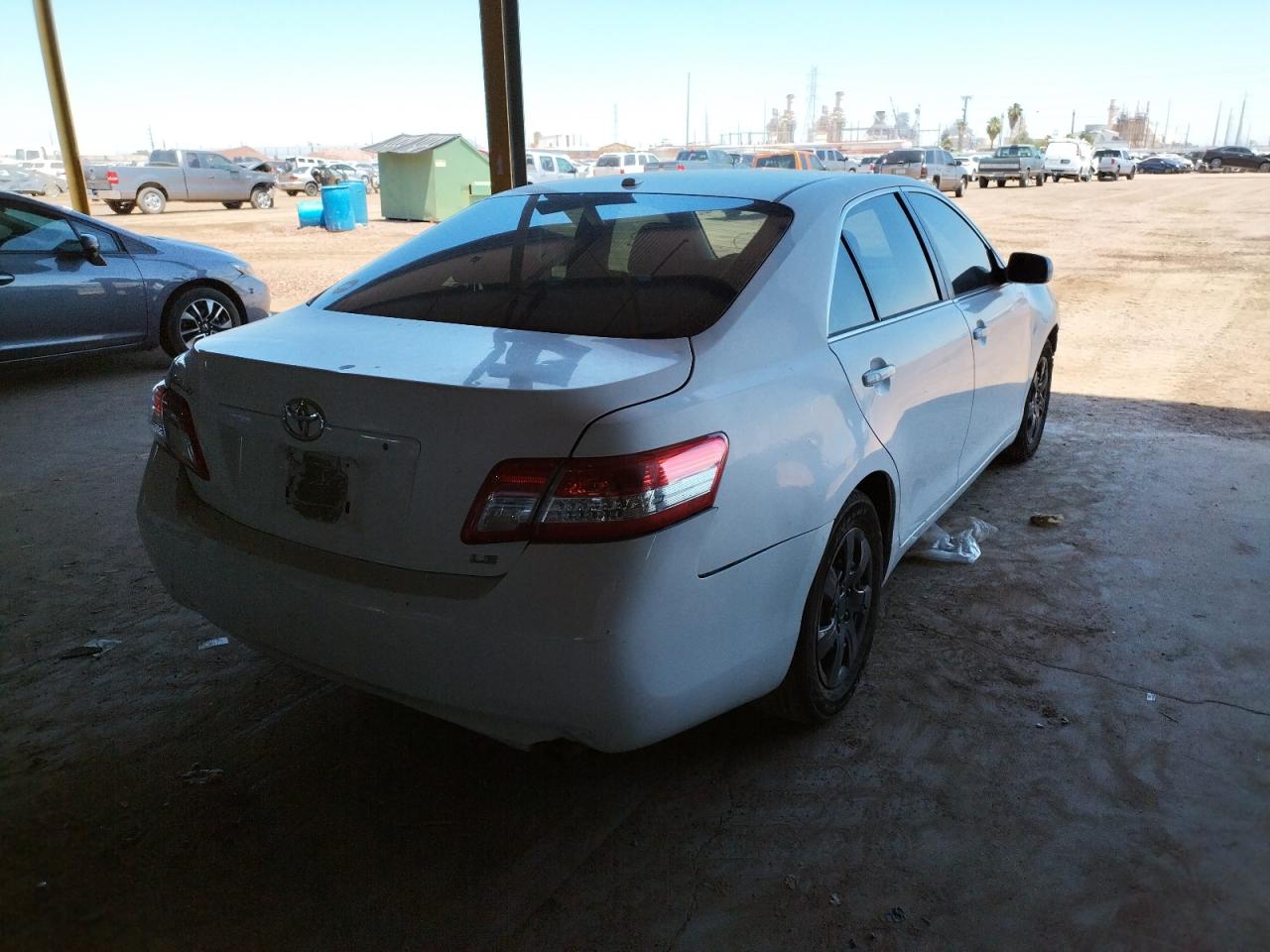 Foto 4 de la subasta – 2011 TOYOTA CAMRY BASE con VIN 4T1BF3EK4BU735185