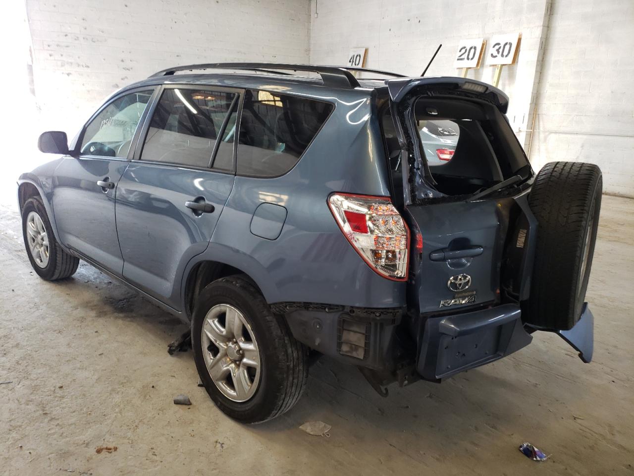 Photo 3 from auction – 2011 TOYOTA RAV4 with VIN 2T3ZF4DV8BW055832