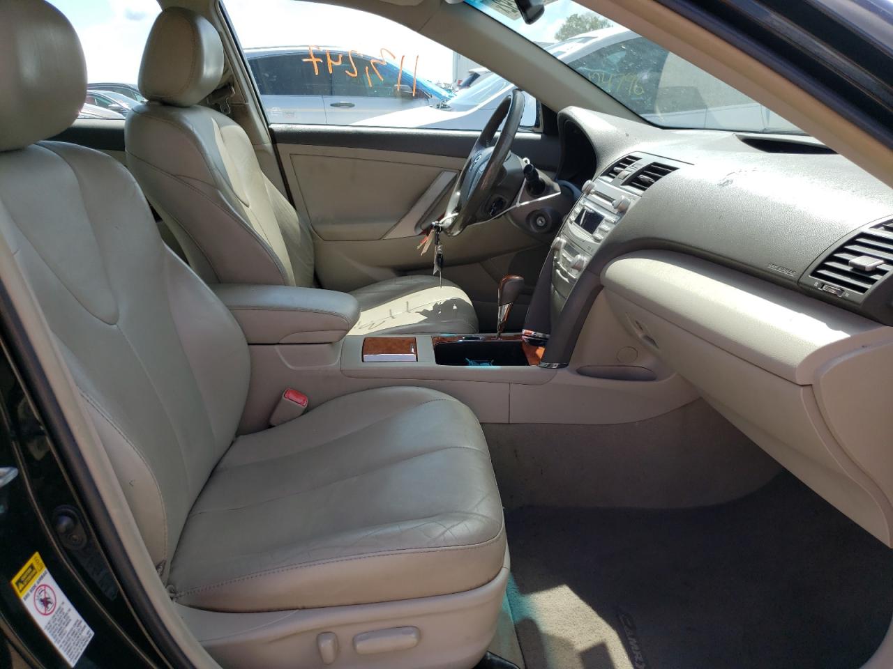 Photo 5 from auction – 2011 TOYOTA CAMRY BASE with VIN 4T4BF3EK8BR206926