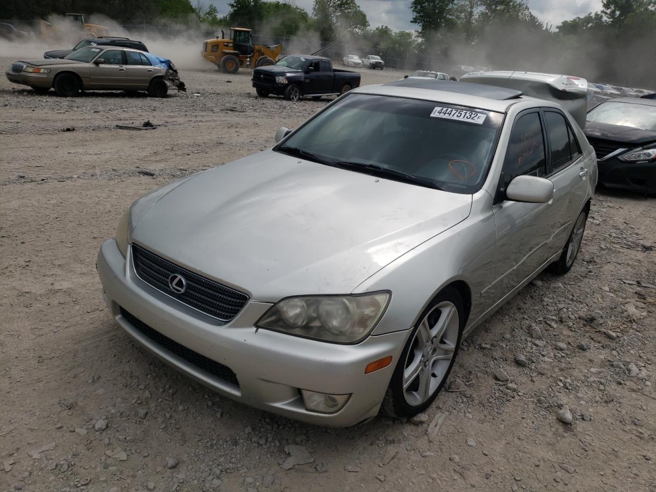 Photo 2 from auction – 2001 LEXUS IS 300 with VIN JTHBD182810013944