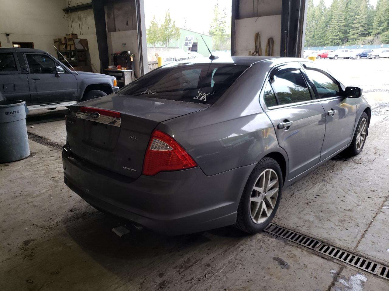 Photo 4 from auction – 2011 FORD FUSION SEL with VIN 3FAHP0JG6BR305974